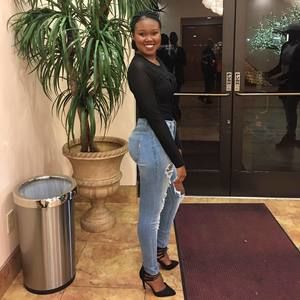 Meet your Posher, Flo